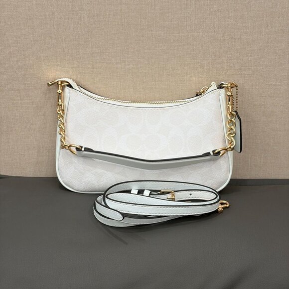 Coach Ivory Shoulder Bag with Gold Accents Fashion❤️🎉🎉🎉🎉 - Picture 4 of 5